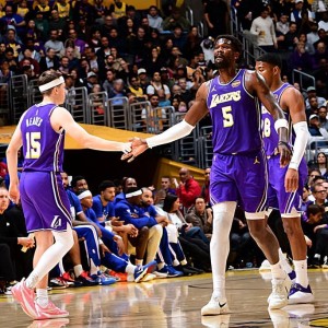 KAIYUN-被恩比德各种打爆！湖人先发中锋突然间在防守端失去了自信心？